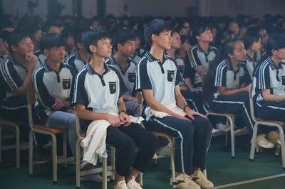 交响音乐会走进南宁市六职校